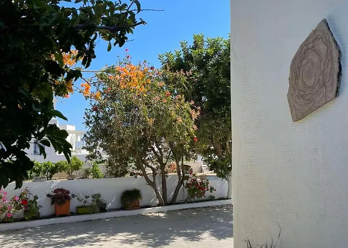 בית הארחה Matina's Family